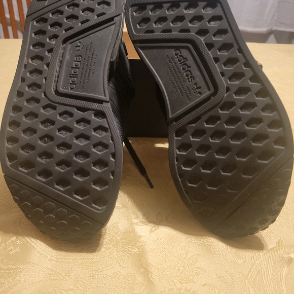 Adidas NMD R1 - Picture 5 of 6